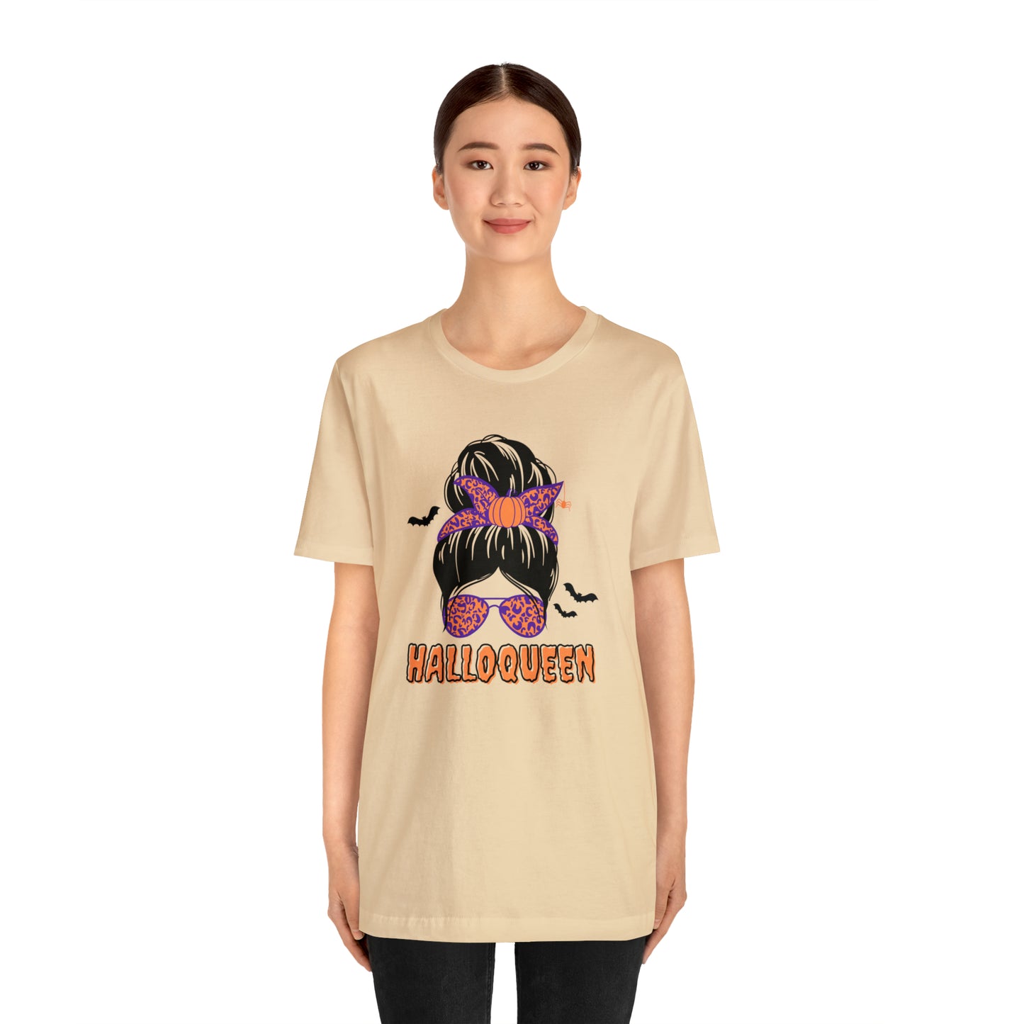 Halloqueen T-shirt - Short Sleeve Tee - Halloween Fashion